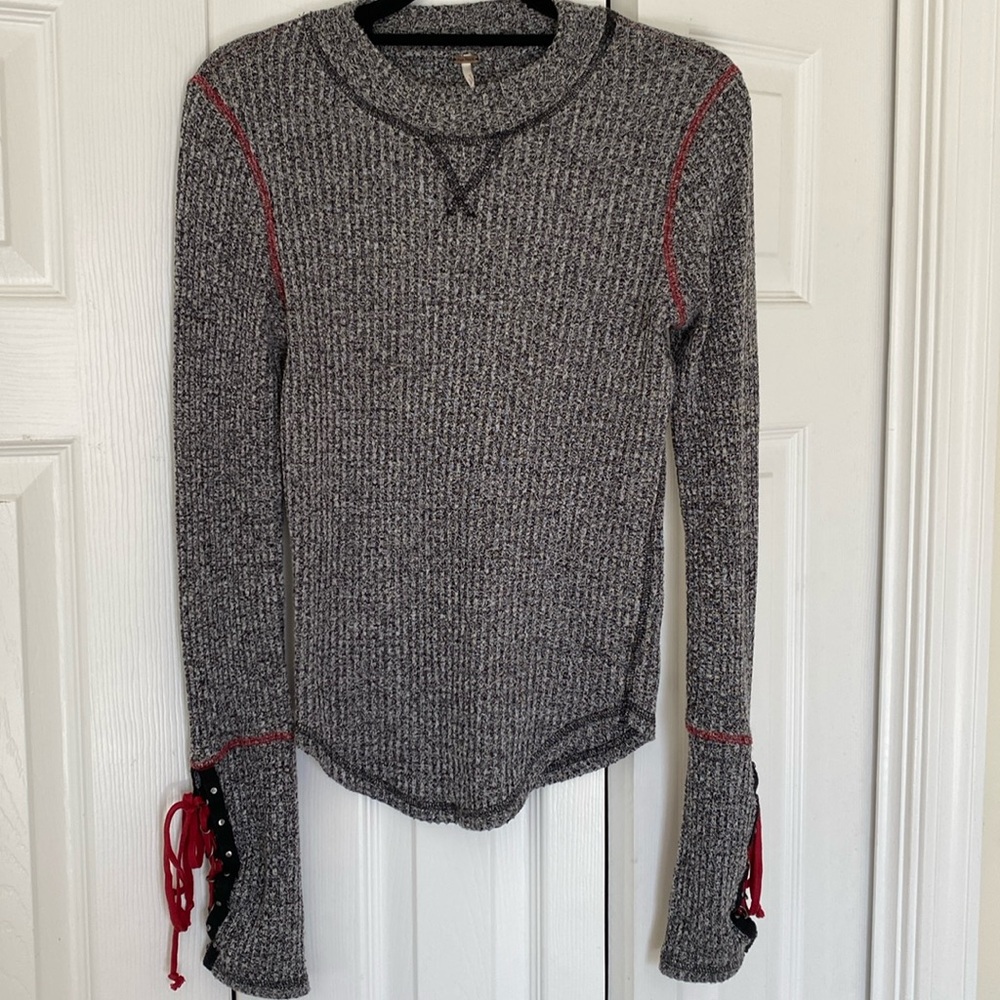 Free People Lace up sleeve Sweater Sz S